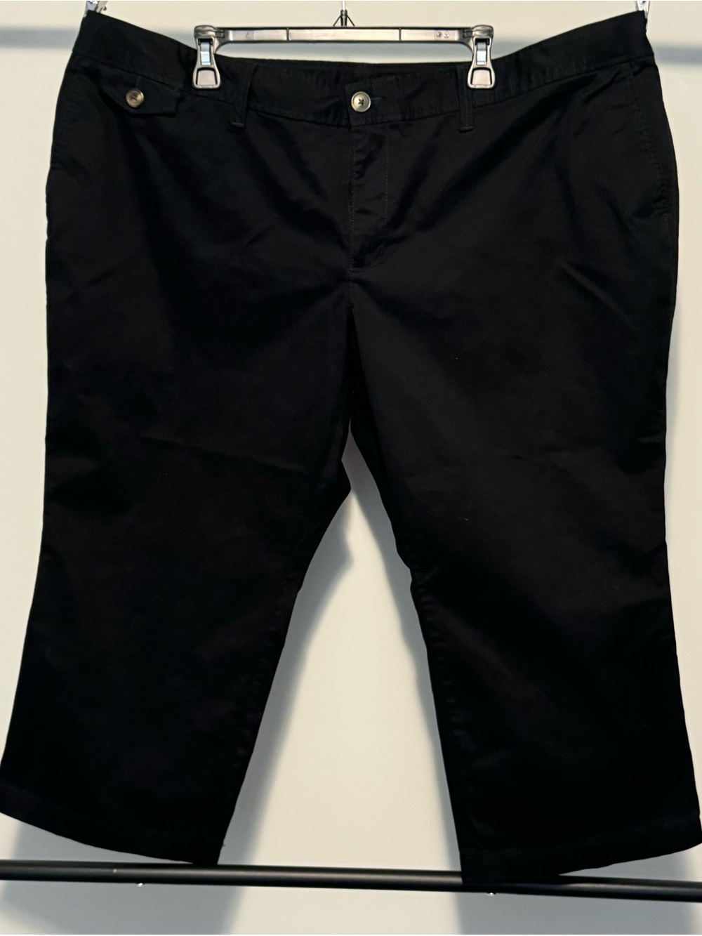 Old Navy Classic Black Cropped/Capri Pants